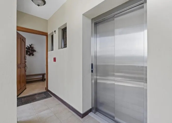 Stunning With Panoramic Beach, Ocean, And Mountain Views In *