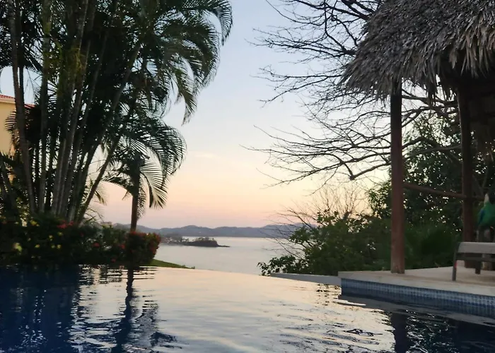 Stunning With Panoramic Beach, Ocean, And Mountain Views In Сasa de vacaciones Playa Flamingo