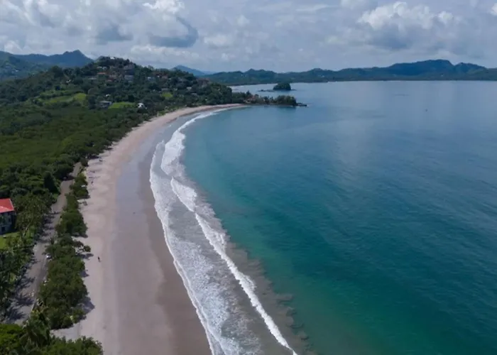 Сasa de vacaciones Stunning With Panoramic Beach, Ocean, And Mountain Views In